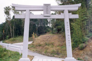 大分　由布市　白岳神社　神社　鳥居　建立