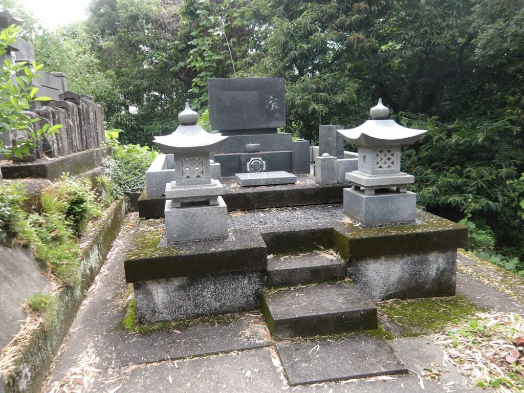 大分 大分市 お墓 墓石 お墓じまい お墓の解体工事
