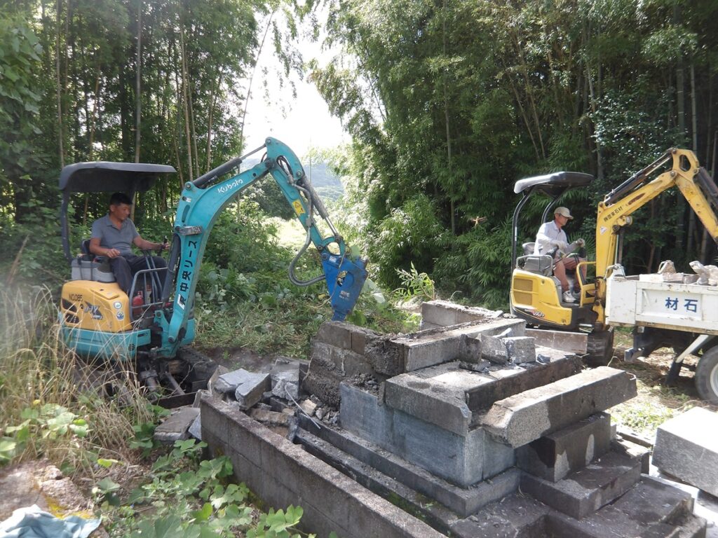 大分 大分市 石材 お墓 墓石 お墓じまい お墓の解体工事 お墓の引越し