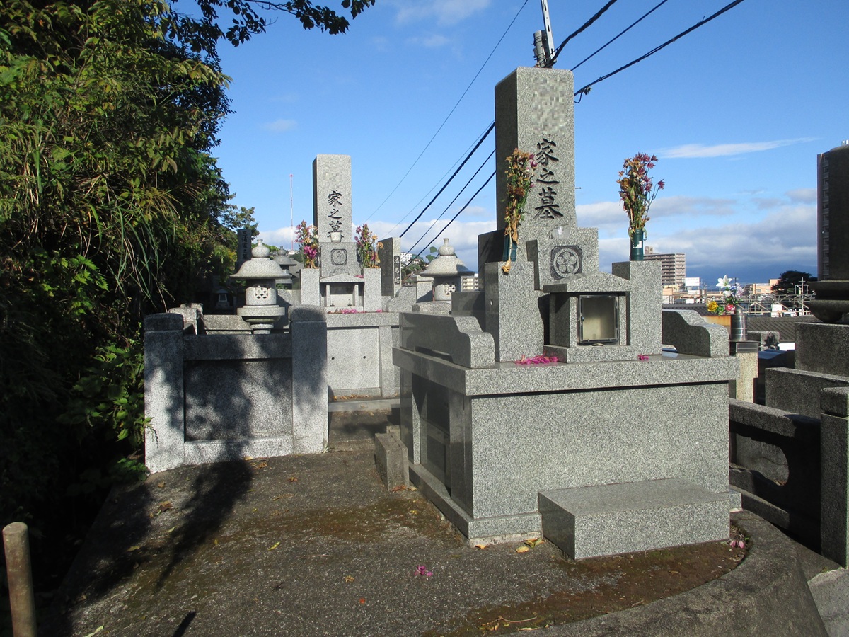 大分　大分市　石材　お墓　墓石　霊園　寺院墓地　お墓じまい　お墓の解体工事 お墓の引越し　改葬